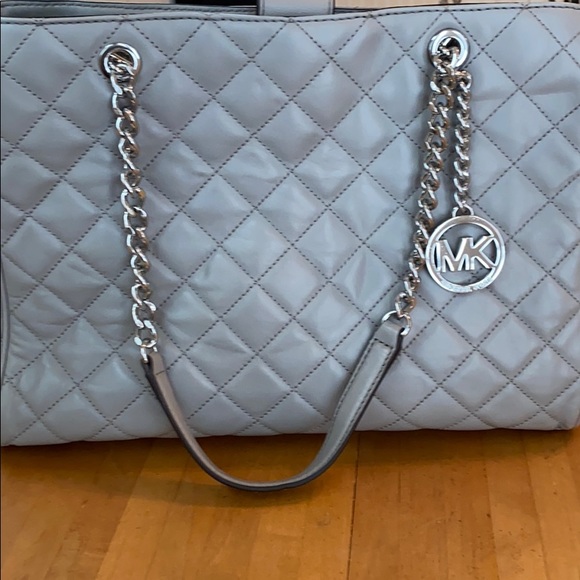 MK quilted purse - Picture 3 of 3